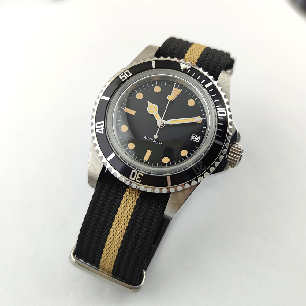 Vintage Diver Automatic Watch  - Tropic Strap Vintage avaliação e preço
